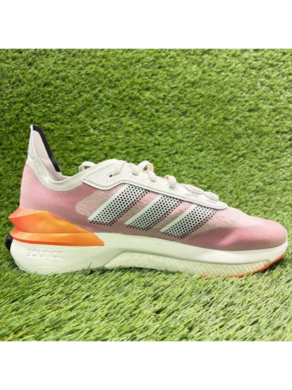 Adidas Avryn Mens Size 10 Gray Solar Red Pink Running Jogging Shoes Sneakers